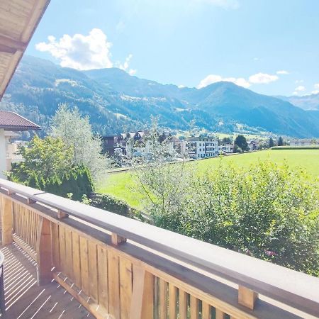 Apartment In Ramsau In Tyrol With A Balcony Ramsau im Zillertal Eksteriør bilde