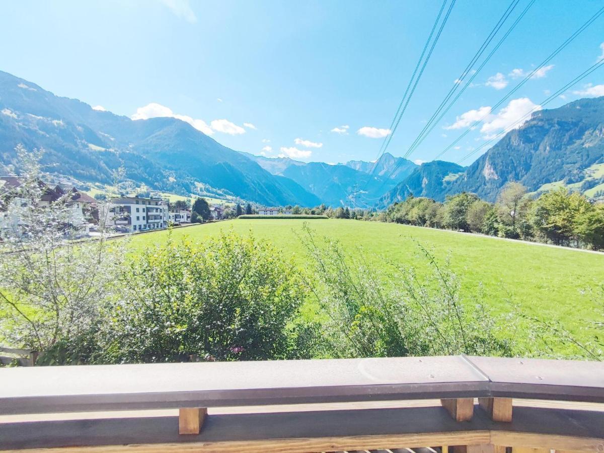 Apartment In Ramsau In Tyrol With A Balcony Ramsau im Zillertal Eksteriør bilde