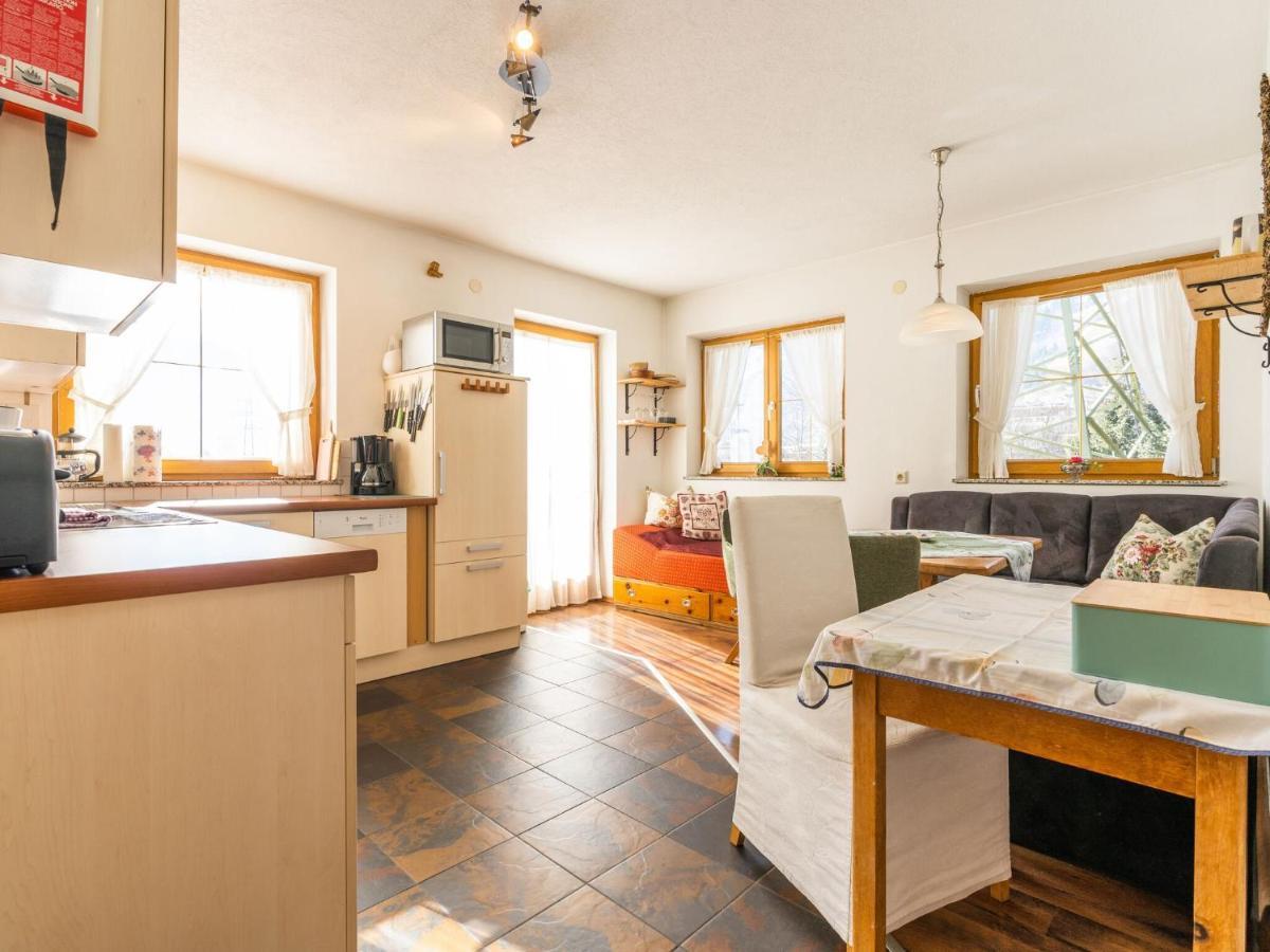 Apartment In Ramsau In Tyrol With A Balcony Ramsau im Zillertal Eksteriør bilde