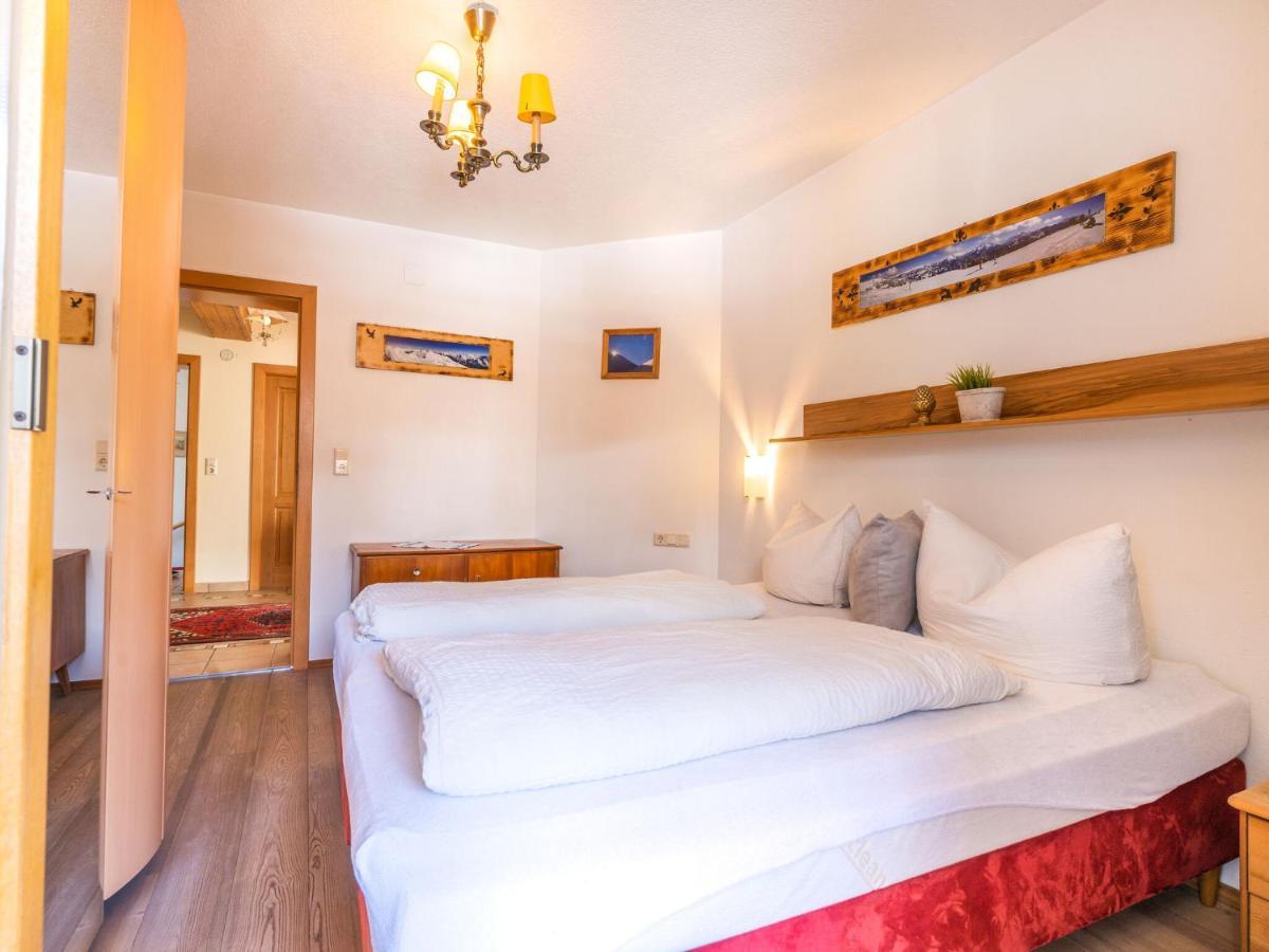 Apartment In Ramsau In Tyrol With A Balcony Ramsau im Zillertal Eksteriør bilde